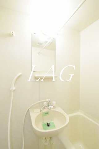 洗面設備　洗面台です。