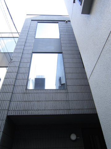 建物外観　落ち着いた雰囲気の外観です