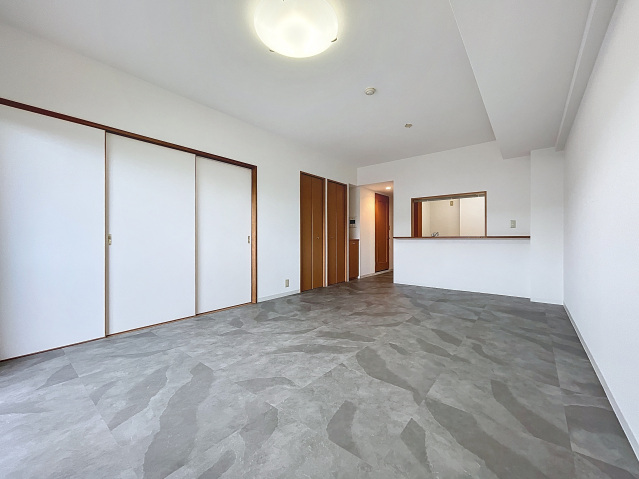 居室・リビング　使いやすい形の為、レイアウトを楽しめます♪