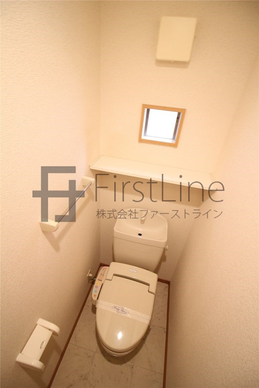 トイレ　反転タイプ