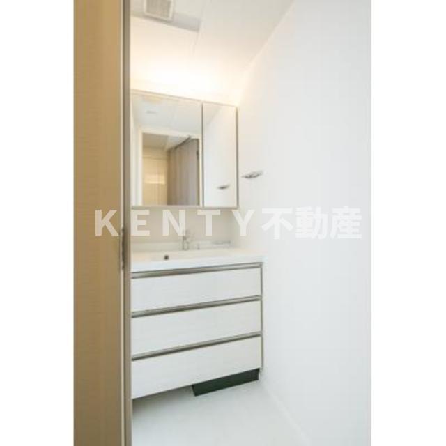 洗面設備　広い洗面スペース