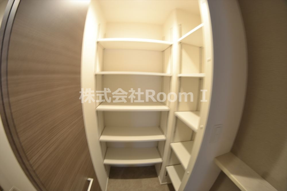 収納　ちょっとした収納スペースも充実しています