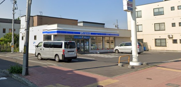コンビニ　ローソン札幌北４１東２丁目店（コンビニ）まで99m