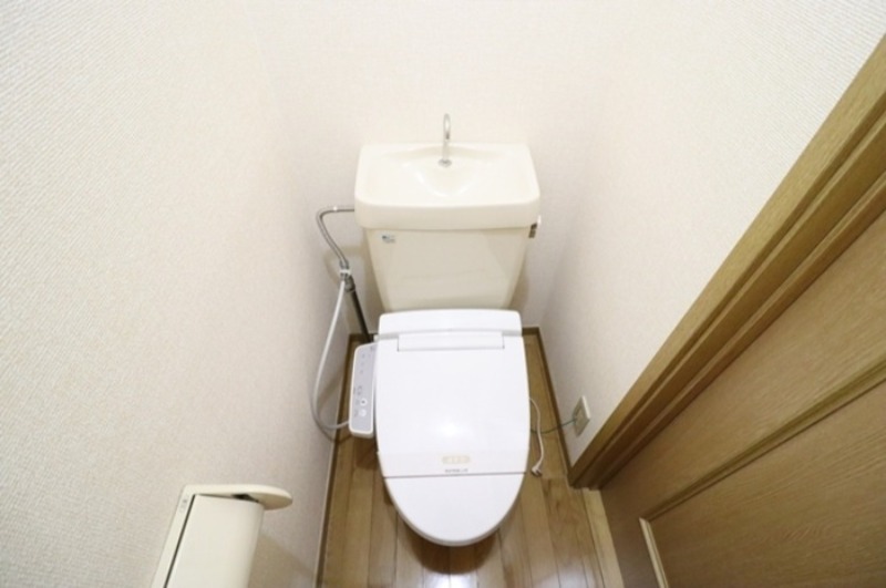 トイレ　図面と現状に相違がある場合には現状を優先