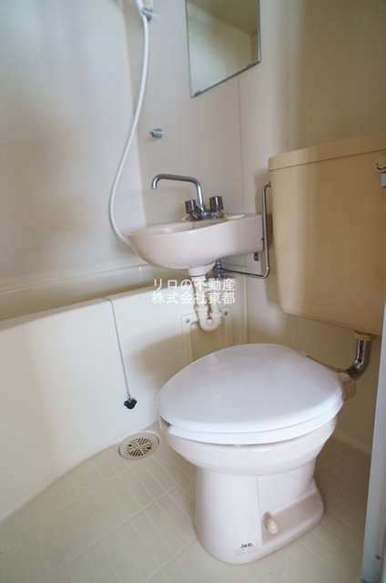 バス・シャワールーム　お掃除も簡単な３点ユニットバス♪