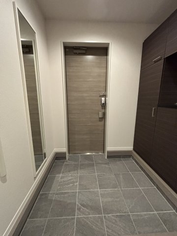 玄関　建築中の為、イメージ写真となります。