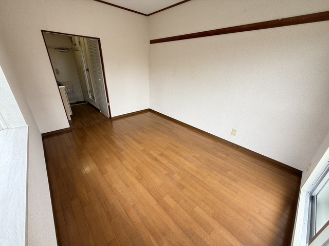 居室・リビング　別部屋参考写真です。