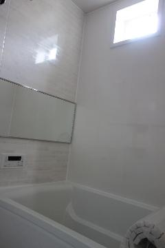 バス・シャワールーム　バス（イメージ）