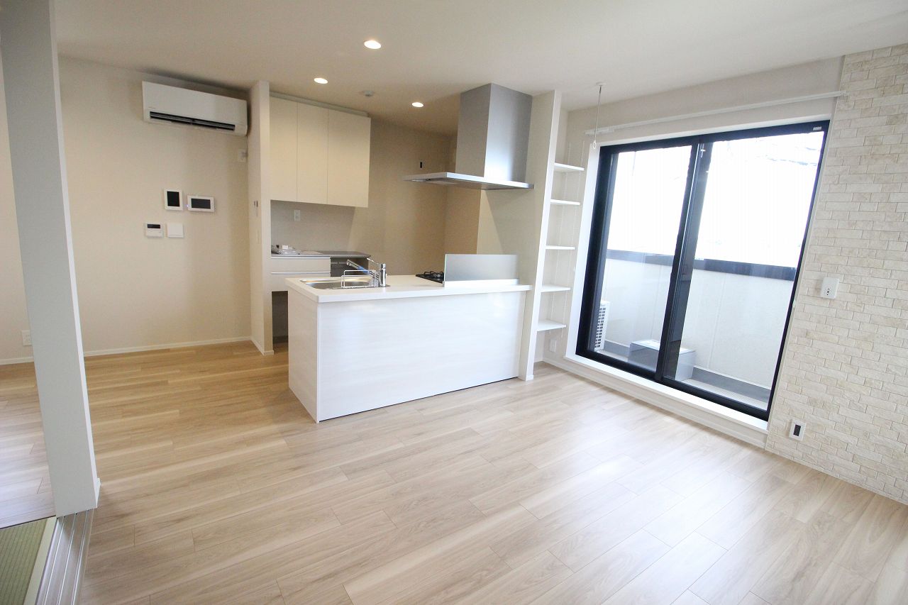 居室・リビング　別の部屋の写真です