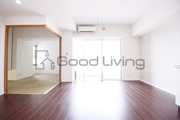 居室・リビング　ここで楽しい食事の時間