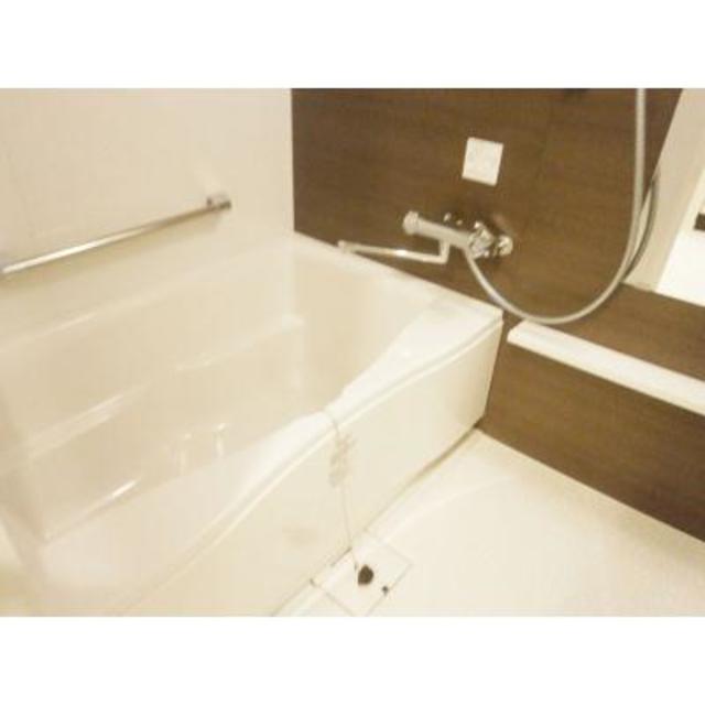 バス・シャワールーム　※写真は同タイプ住戸です。