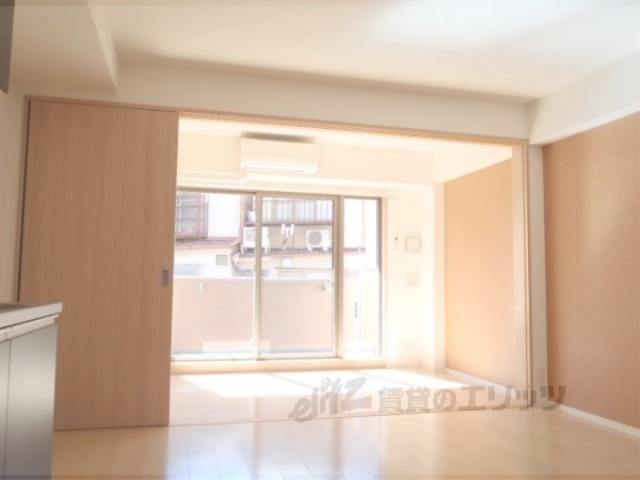 居室・リビング　居室