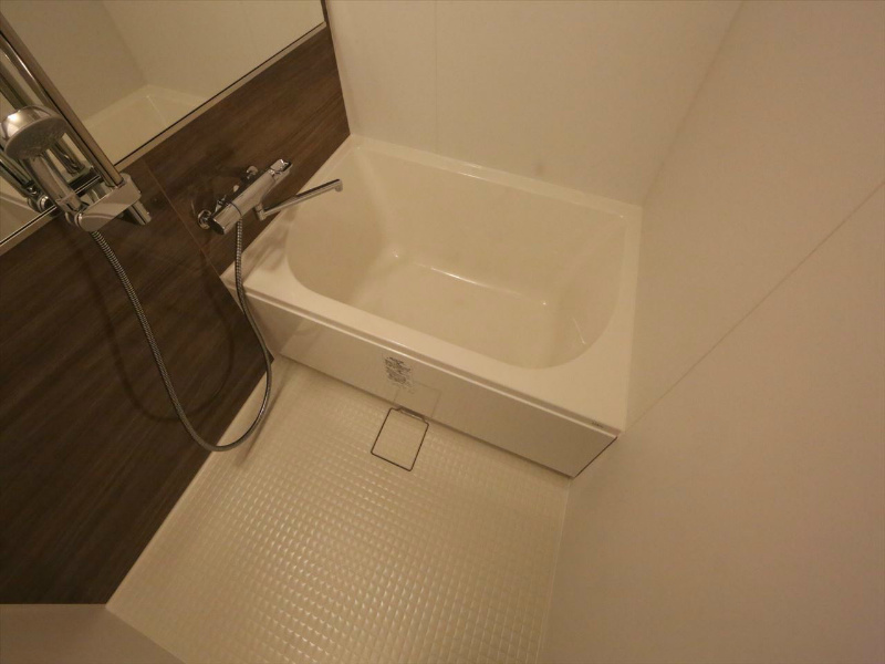 バス・シャワールーム　バスルーム　浴室暖房乾燥機付