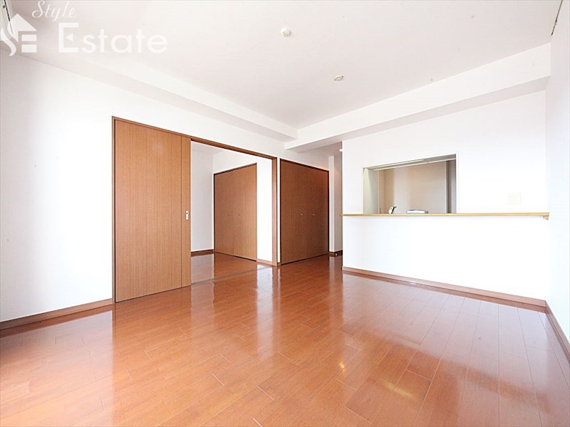 居室・リビング　内装