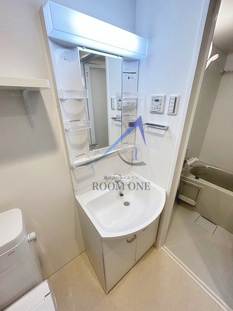 洗面設備　洗面台です。