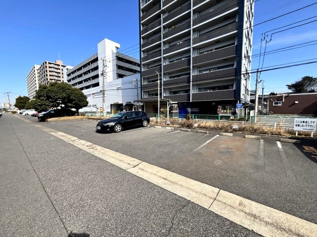 駐車場　平置き駐車場（月額6 000円）★