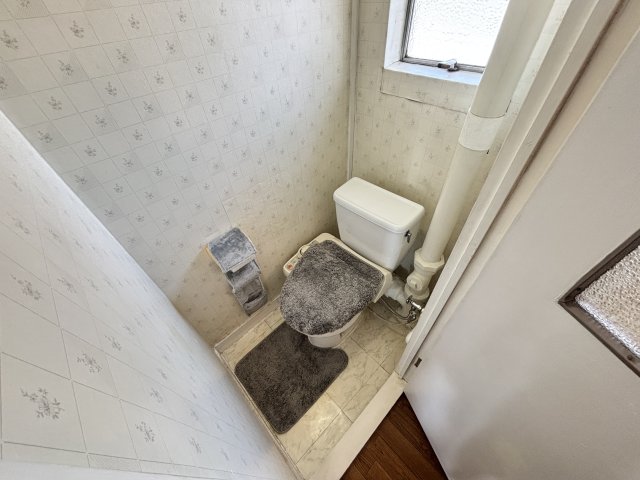 トイレ　窓付きトイレ★