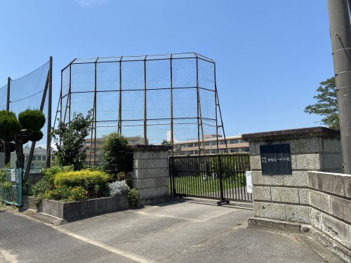 中学校　千葉市立幸町第一中学校（中学校）まで558m