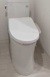 トイレ　嬉しい温水洗浄便座♪