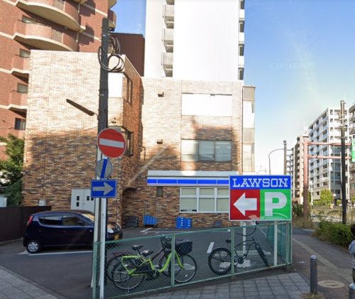 コンビニ　ローソン 東神奈川店（コンビニ）まで151m