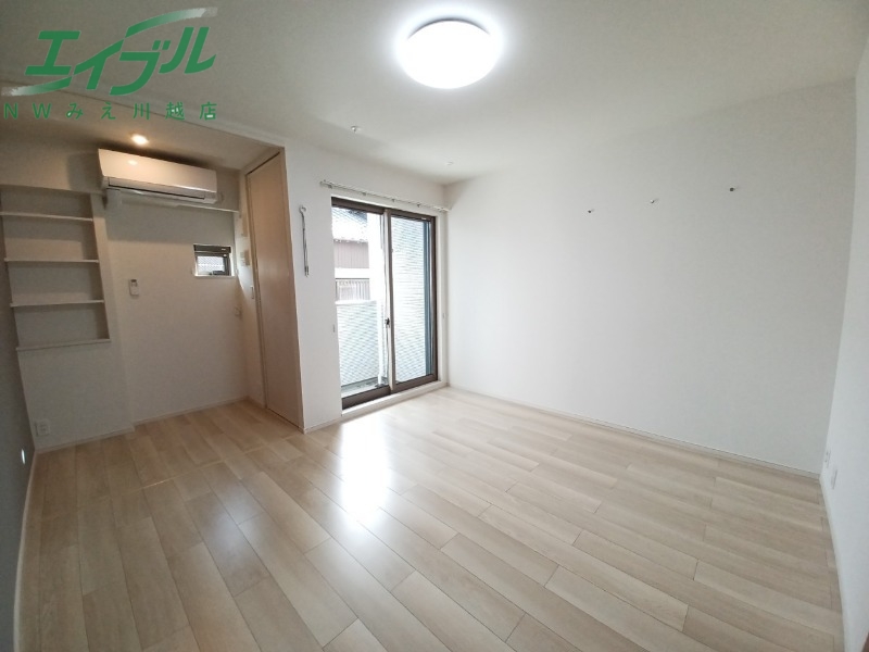 居室・リビング　同タイプ部屋写真です。