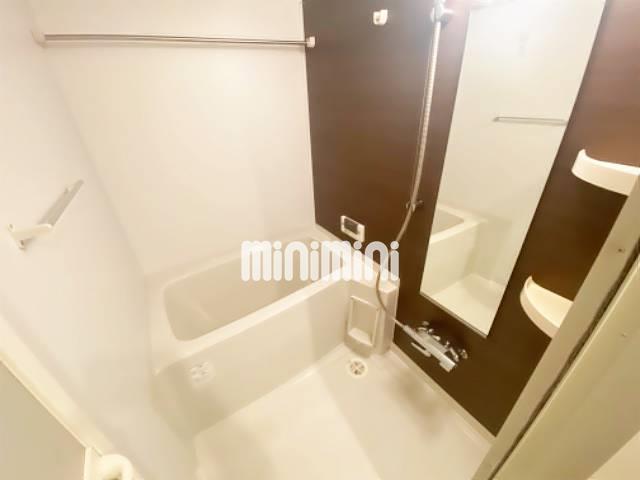 バス・シャワールーム　綺麗なバスルームです。