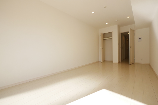 居室・リビング　★フローリングの綺麗なリビングルームですね★