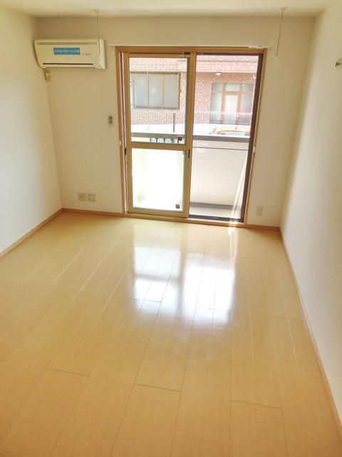 居室・リビング　★明るい洋室★