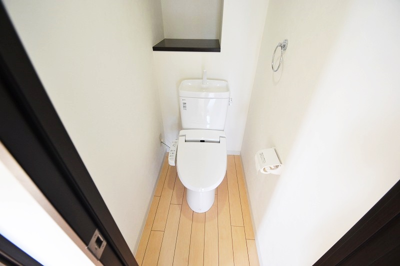 トイレ　もちろんウォシュレット♪