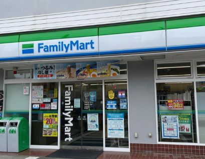 コンビニ　ファミリーマート 川崎向ケ丘店（コンビニ）まで160m