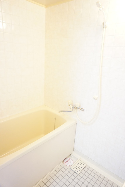 バス・シャワールーム　バストイレ別※同タイプ参考写真