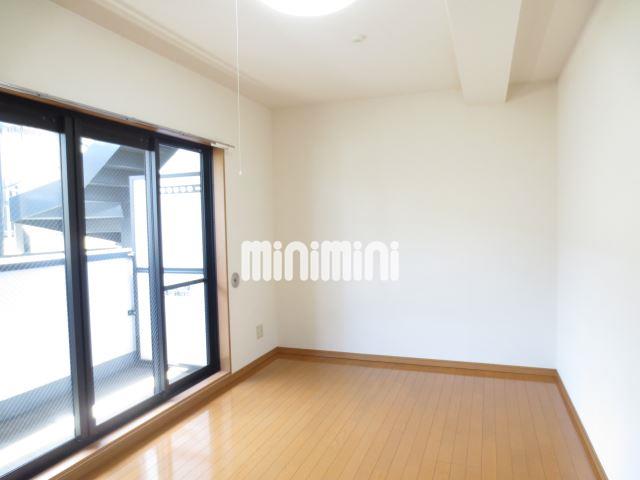 居室・リビング　画像は３０３号室です