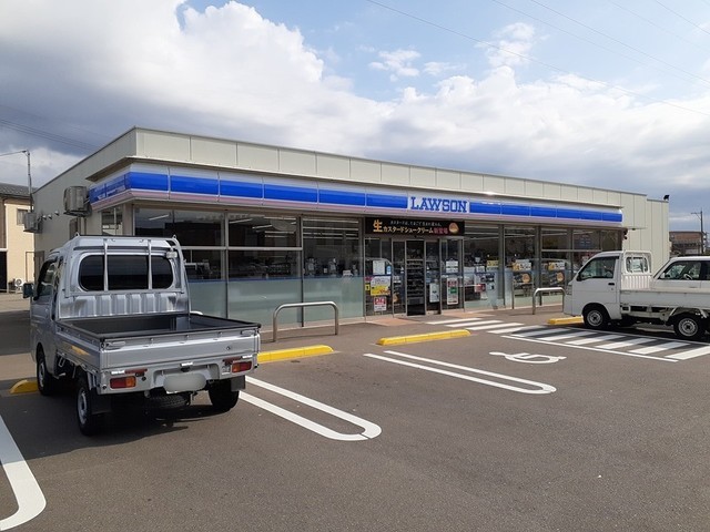 コンビニ　ローソン（コンビニ）まで400m