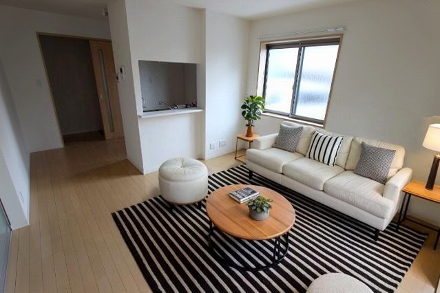 居室・リビング　ＣＧで家具等を配置したもので家具等は含まれません。