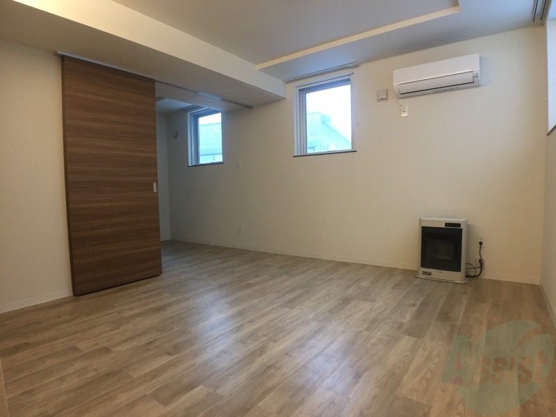 居室・リビング　広くてキレイなお部屋が広がっていて、充実した生活が送れそう。