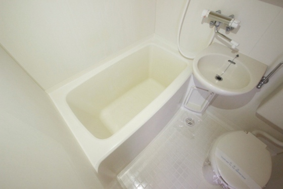 バス・シャワールーム　※別号室のお部屋