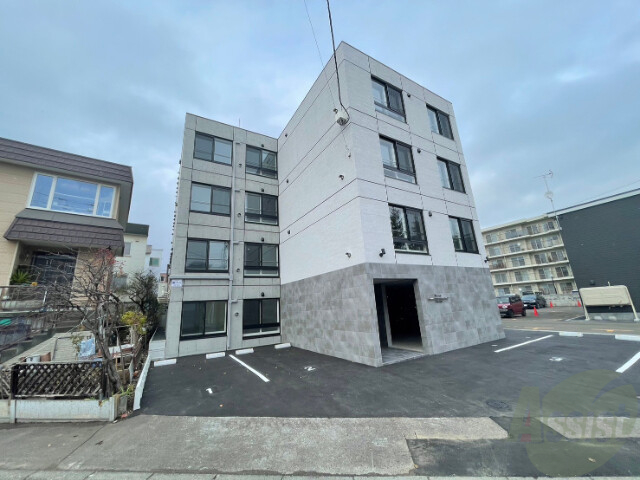 建物外観　札幌市白石区本通１４丁目南「ノイエ南郷」