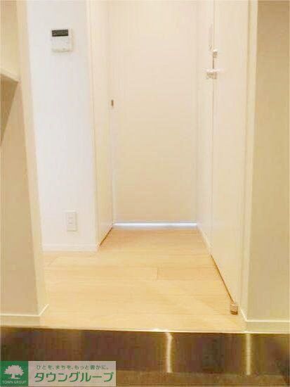 玄関　お部屋探しは株式会社　タウンハウジング　までお気軽にお問合…