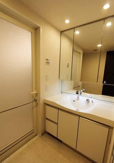 洗面設備　洗面所です