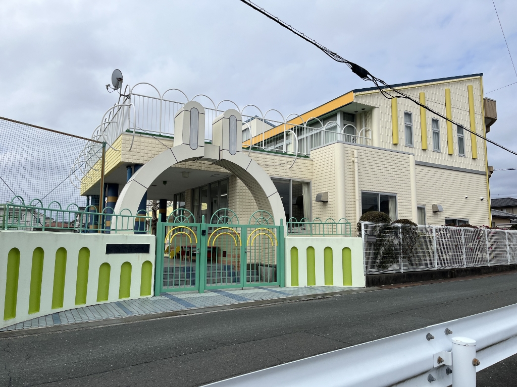 幼稚園・保育園　磐田聖マリア幼稚園（幼稚園・保育園）まで245m