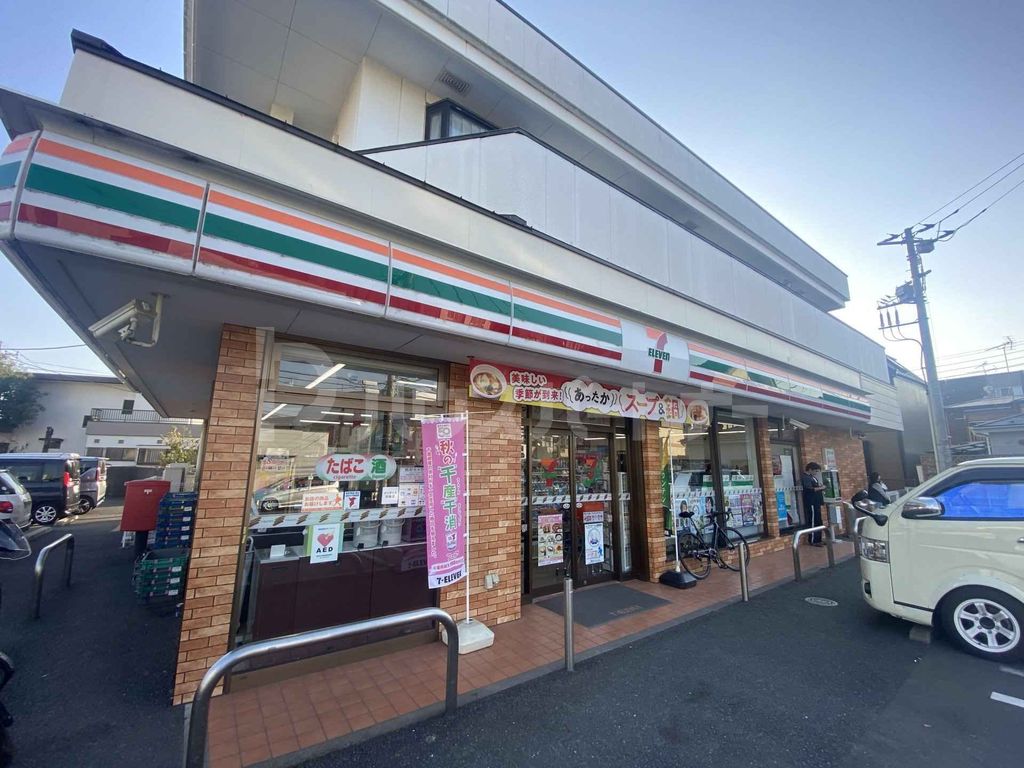 コンビニ　セブンイレブン松戸六実1丁目店（コンビニ）まで180m