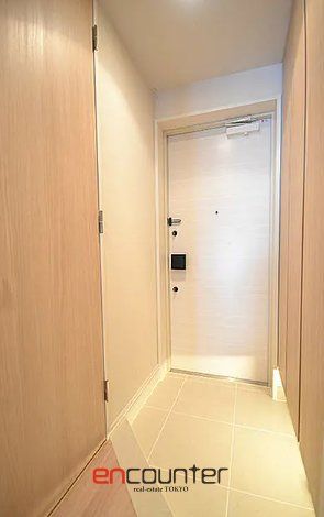 玄関　※同マンション別室参考写真