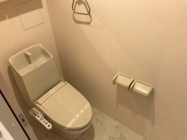 トイレ　シャワー付トイレ