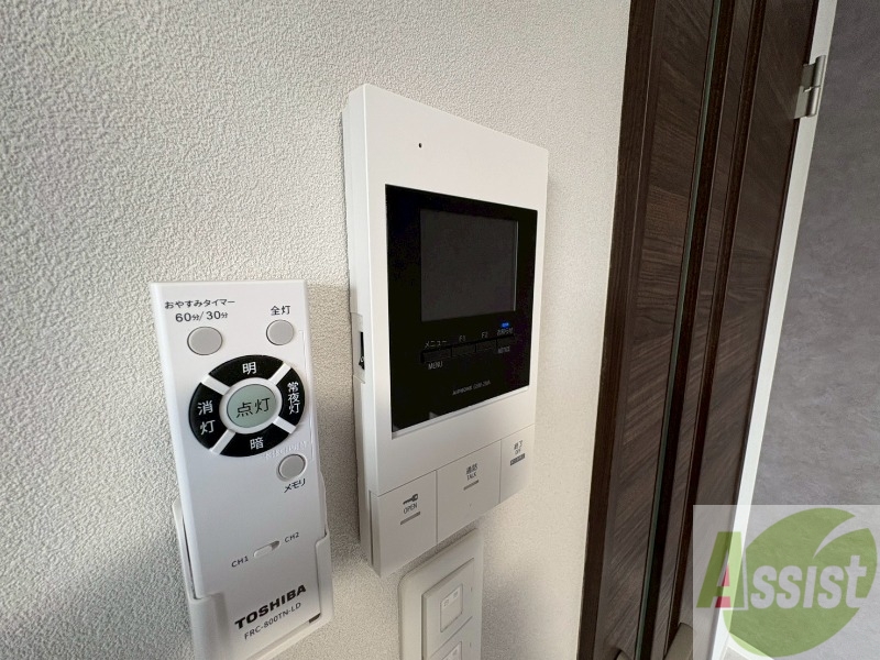 セキュリティ　ＴＶモニター付インターホンです。来客者の顔が見えるので安心！