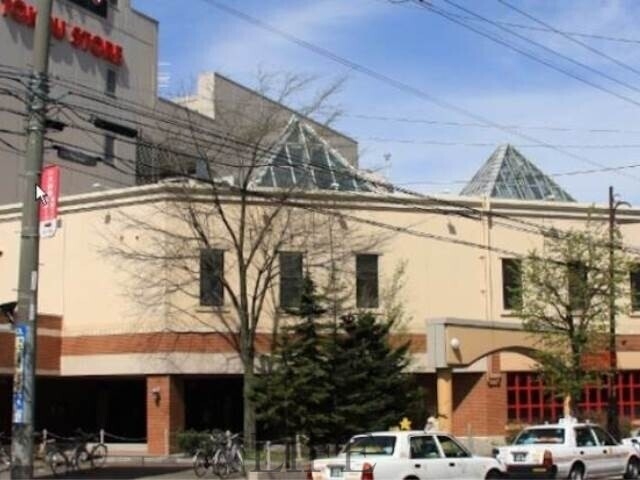 ショッピングセンター　CAPO大谷地（ショッピングセンター）まで888m