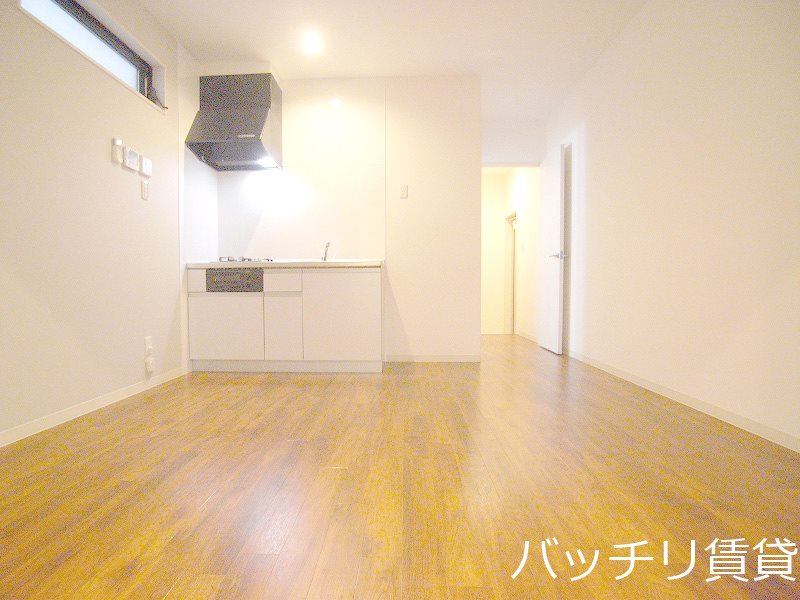 居室・リビング　＊画像は別部屋の為イメージ、現状優先致します