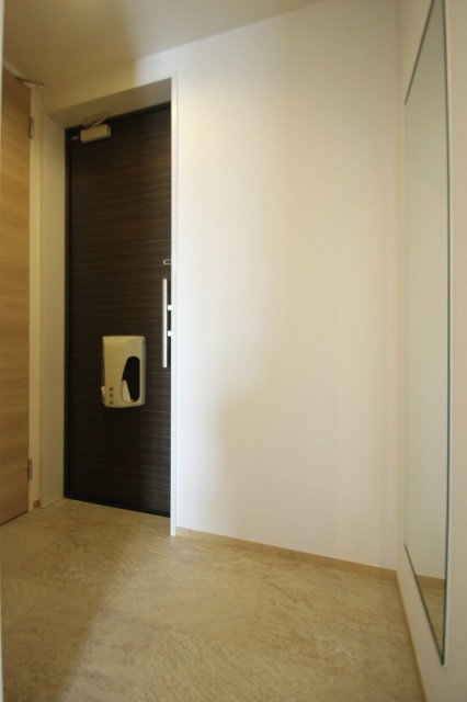 玄関　同物件別室