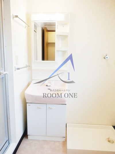 洗面設備　洗面台です。