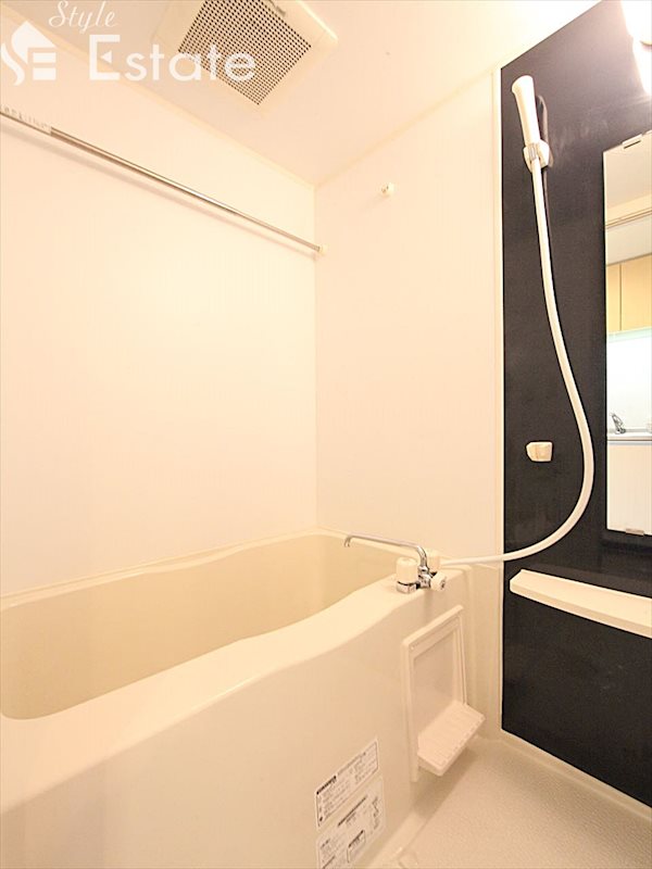 バス・シャワールーム　バスルーム