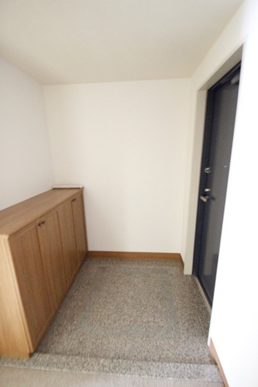 玄関　※別部屋の写真です